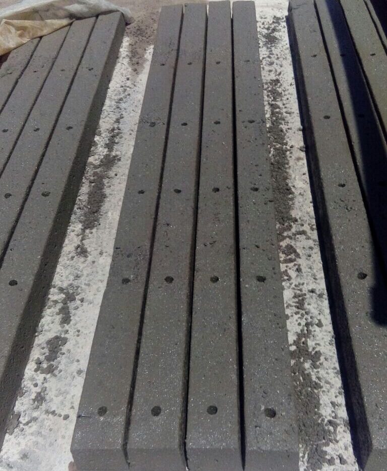 ستون های بتنی 2.5 متری توپر 5 سوراخه